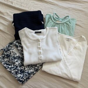 5 PCS Bundle - Size S - Abercrombie & Fitch v.v